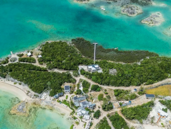 Exclusive Off-Grid Island Retreat in The Bahamas - Luxury Getaway - additional view, photo 4