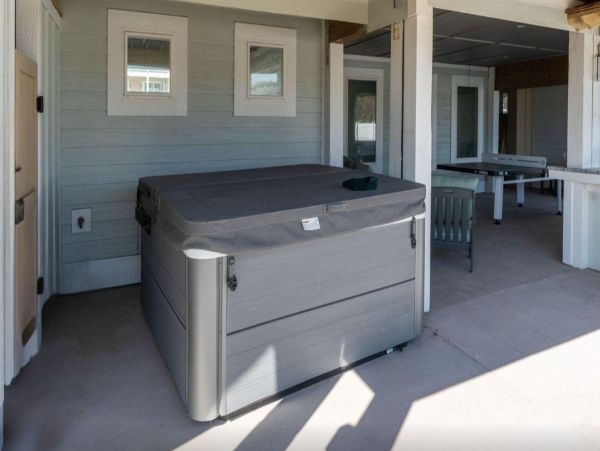 Oceanfront Outer Banks Vacation Rental - Luxury Hatteras Island Home