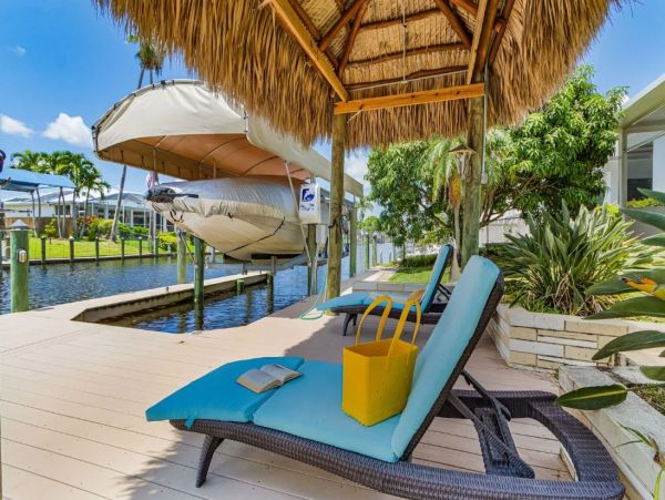 Cape Coral Vacation Rental - Luxury Florida Gulf Access Home