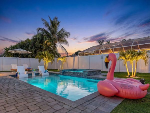 Cape Coral Vacation Rental - Luxury Florida Gulf Access Home