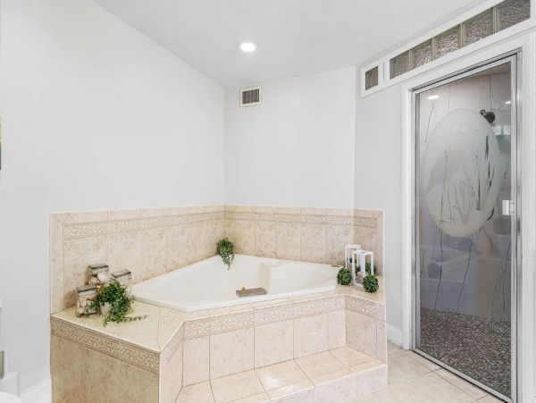 Cape Coral Vacation Rental - Luxury Florida Gulf Access Home