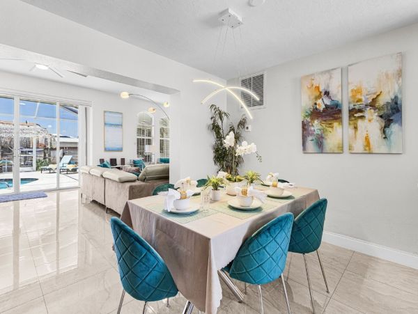 Cape Coral Vacation Rental - Luxury Florida Gulf Access Home