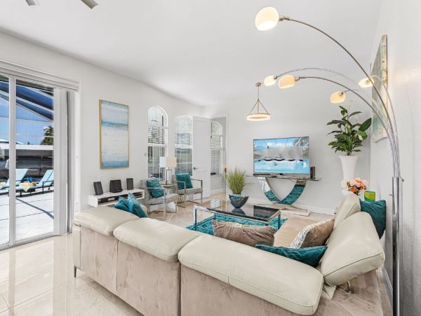 Cape Coral Vacation Rental - Luxury Florida Gulf Access Home