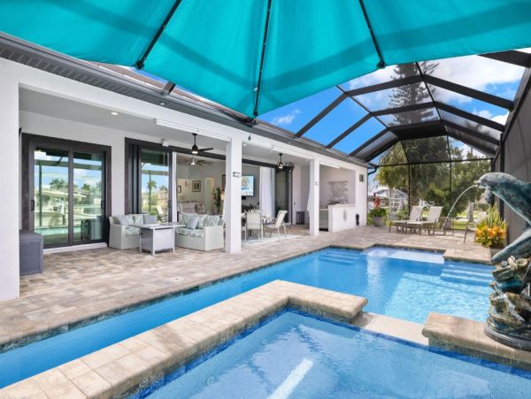 Cape Coral Vacation Rental - Florida Gulf Coast Waterfront Home