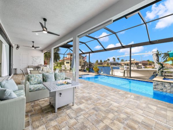 Cape Coral Vacation Rental - Florida Gulf Coast Waterfront Home