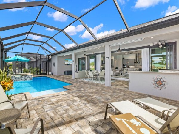 Cape Coral Vacation Rental - Florida Gulf Coast Waterfront Home