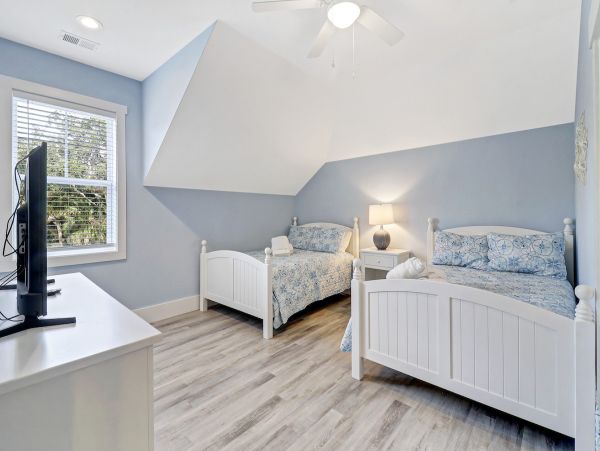 Hilton Head Luxury Vacation Rental - Forest Beach Estate with Pool