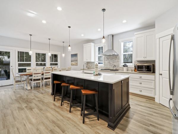 Hilton Head Luxury Vacation Rental - Forest Beach Estate with Pool