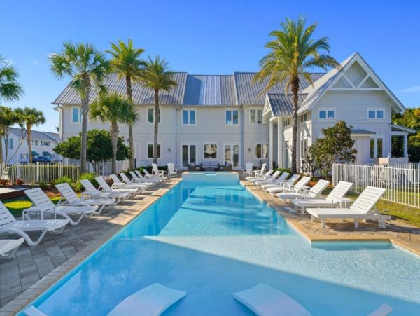 Miramar Beach 15 Bedroom Vacation Estate - Luxury Destin Estate Rental Main House & Guest House