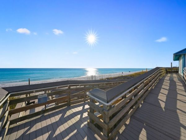 Miramar Beach 15 Bedroom Vacation Estate - Luxury Destin Estate Rental Main House & Guest House