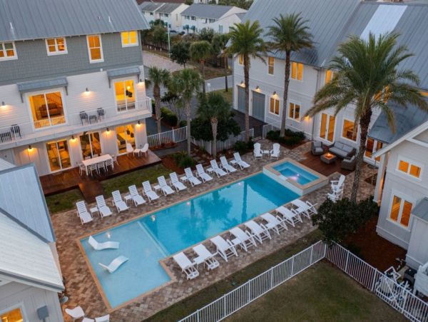 Miramar Beach 15 Bedroom Vacation Estate - Luxury Destin Estate Rental Main House & Guest House