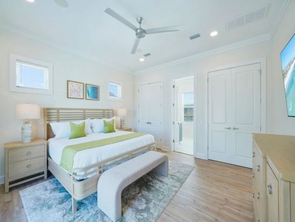 Miramar Beach 15 Bedroom Vacation Estate - Luxury Destin Estate Rental Main House & Guest House