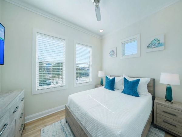 Miramar Beach 15 Bedroom Vacation Estate - Luxury Destin Estate Rental Main House & Guest House