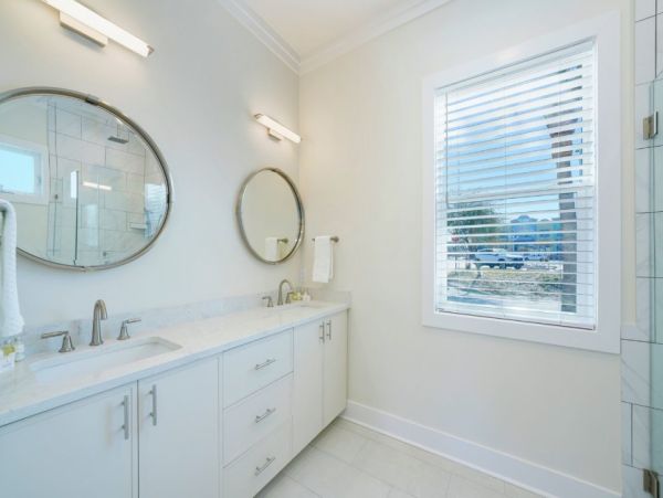 Miramar Beach 15 Bedroom Vacation Estate - Luxury Destin Estate Rental Main House & Guest House