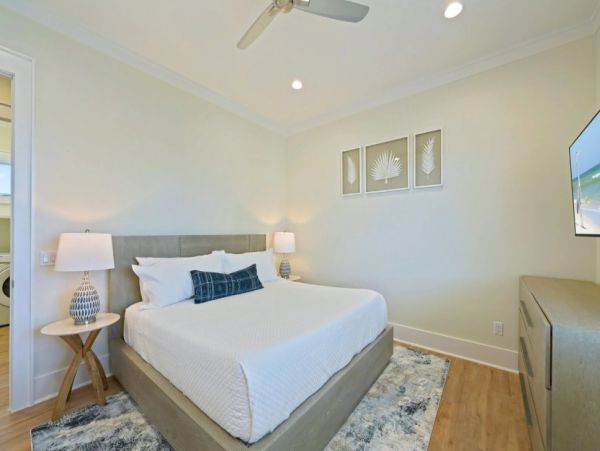Miramar Beach 15 Bedroom Vacation Estate - Luxury Destin Estate Rental Main House & Guest House