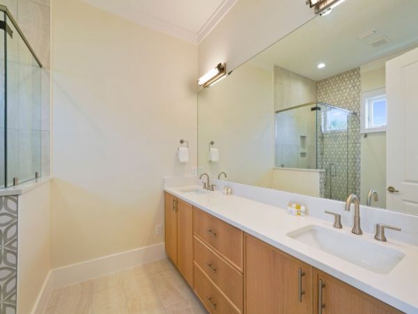 Miramar Beach 15 Bedroom Vacation Estate - Luxury Destin Estate Rental Main House & Guest House