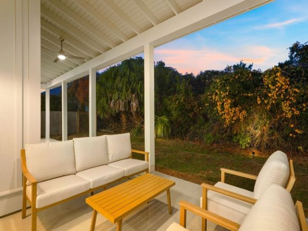 Miramar Beach 15 Bedroom Vacation Estate - Luxury Destin Estate Rental Main House & Guest House