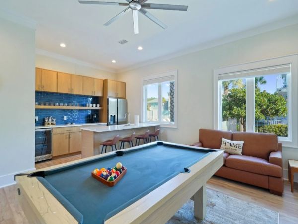 Miramar Beach 15 Bedroom Vacation Estate - Luxury Destin Estate Rental Main House & Guest House