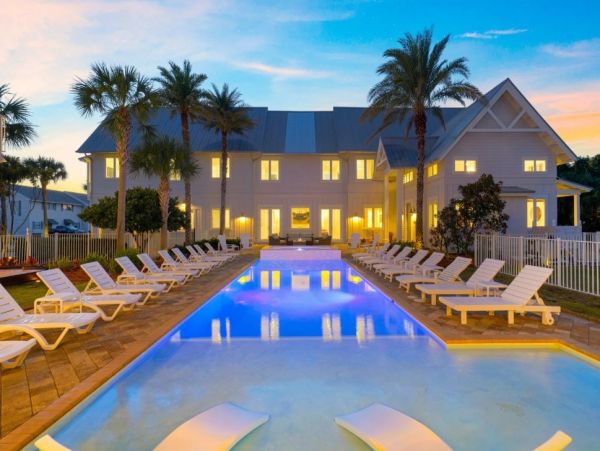 Miramar Beach 15 Bedroom Vacation Estate - Luxury Destin Estate Rental Main House & Guest House