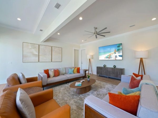 Miramar Beach 15 Bedroom Vacation Estate - Luxury Destin Estate Rental Main House & Guest House