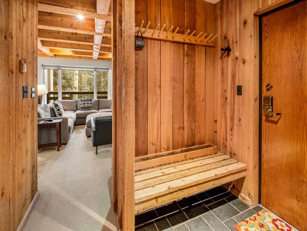 Experience Luxury at this Condo in Vail - Prime Location in Lionhead Village