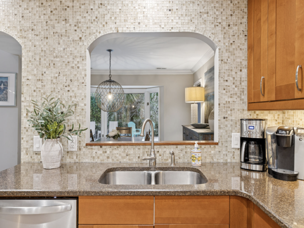 NEW ARRIVAL HILTON HEAD STROLL TO BEACH POOL HOME  PALMETO DUNES