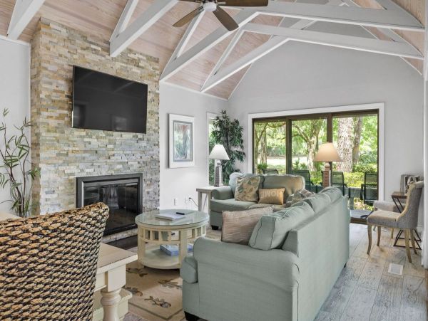 Pet-Friendly Hilton Head Vacation Rental with Golf Views and Pool - additional view, photo 3