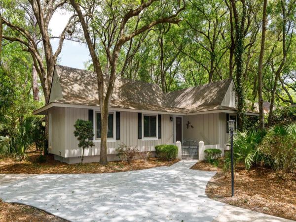 Pet-Friendly Hilton Head Vacation Rental with Golf Views and Pool - additional view, photo 2