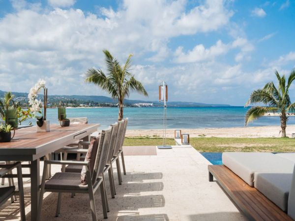 Jamaica Luxury Beachfront Villa - Runaway Bay Vacation Rental- Chef Butler & House Keeper
