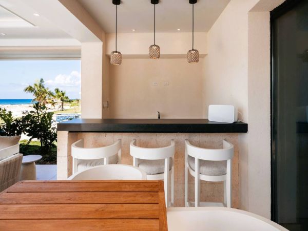Jamaica Luxury Beachfront Villa - Runaway Bay Vacation Rental- Chef Butler & House Keeper