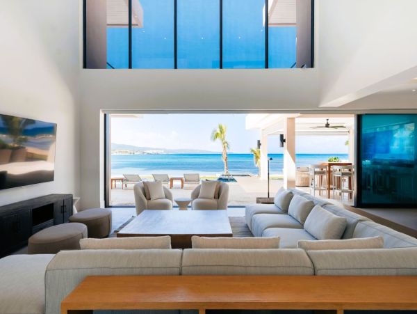 Jamaica Luxury Beachfront Villa - Runaway Bay Vacation Rental- Chef Butler & House Keeper