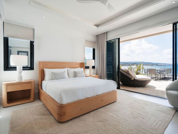 Jamaica Luxury Beachfront Villa - Runaway Bay Vacation Rental- Chef Butler & House Keeper