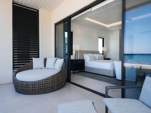 Jamaica Luxury Beachfront Villa - Runaway Bay Vacation Rental- Chef Butler & House Keeper