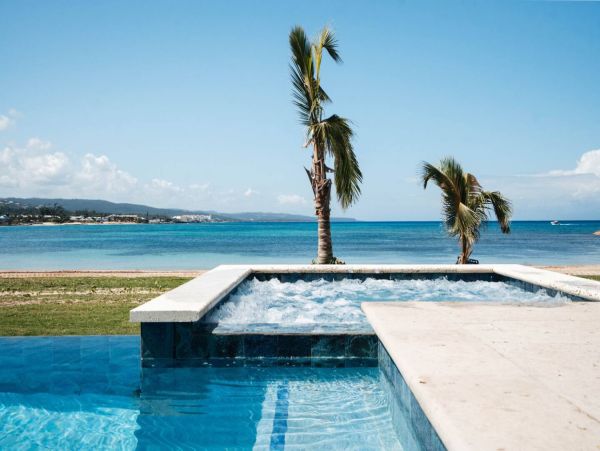 Jamaica Luxury Beachfront Villa - Runaway Bay Vacation Rental- Chef Butler & House Keeper