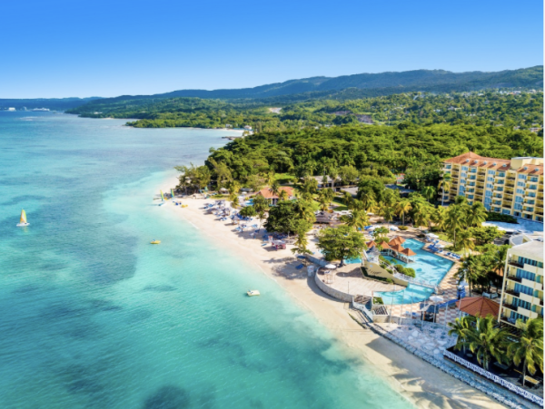 Jamaica Luxury Beachfront Villa - Runaway Bay Vacation Rental- Chef Butler & House Keeper
