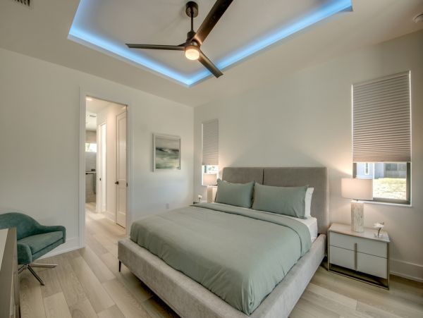 Luxury Cape Coral Vacation Rental – Florida Villa with Heated Pool & Canal Views