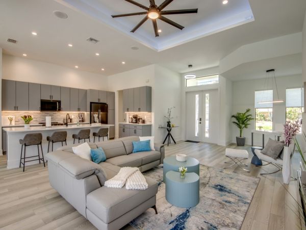 Luxury Cape Coral Vacation Rental – Florida Villa with Heated Pool & Canal Views