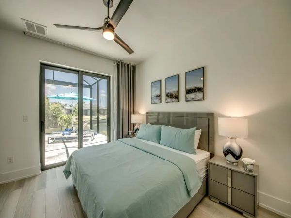 Luxury Cape Coral Vacation Rental – Florida Villa with Heated Pool & Canal Views