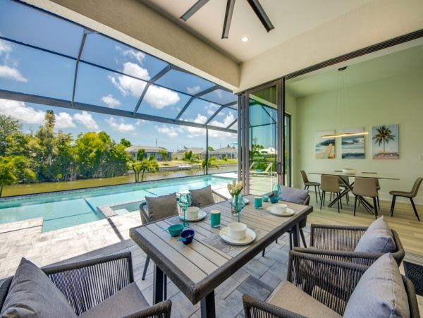 Luxury Cape Coral Vacation Rental – Florida Villa with Heated Pool & Canal Views