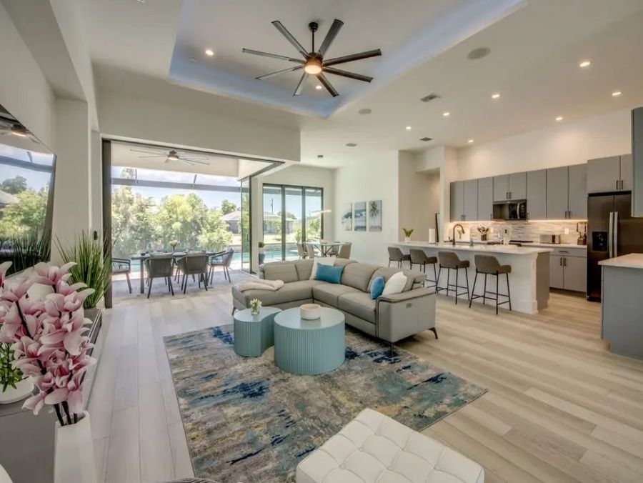 Luxury Cape Coral Vacation Rental – Florida Villa with Heated Pool & Canal Views