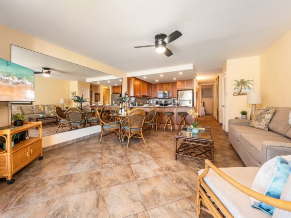 Kaanapali Condo With Ocean Views And Pool Access