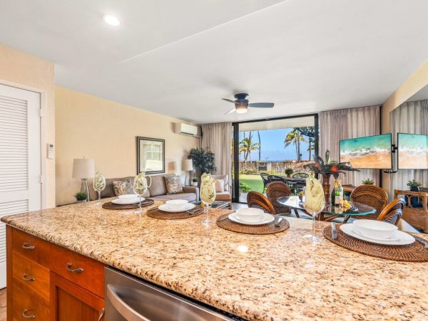 Kaanapali Condo With Ocean Views And Pool Access