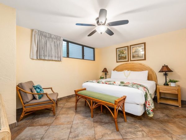 Kaanapali Condo With Ocean Views And Pool Access