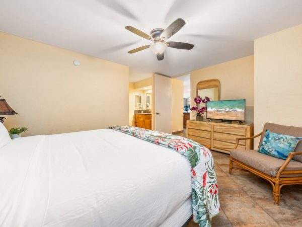 Kaanapali Condo With Ocean Views And Pool Access
