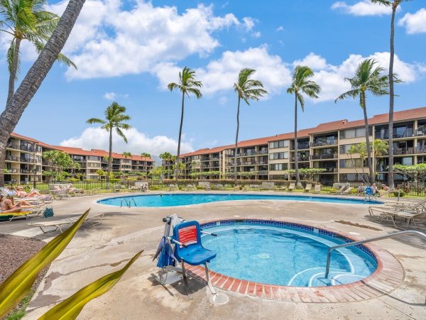 Kaanapali Condo With Ocean Views And Pool Access