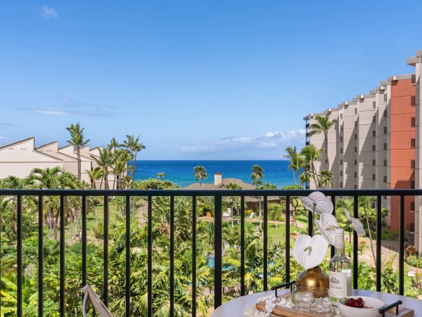 Kaanapali Condo With Ocean Views And Beach Access