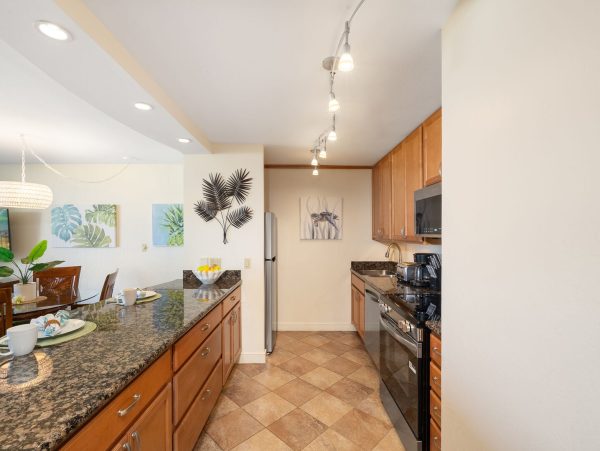Kaanapali Condo With Ocean Views And Beach Access