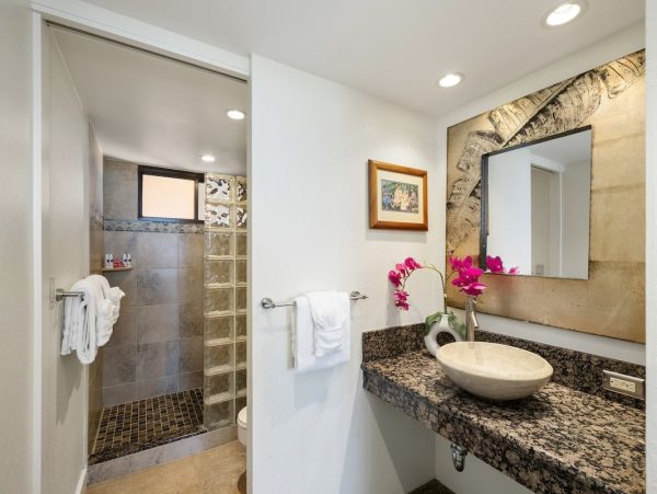 Kaanapali Condo With Ocean Views And Beach Access
