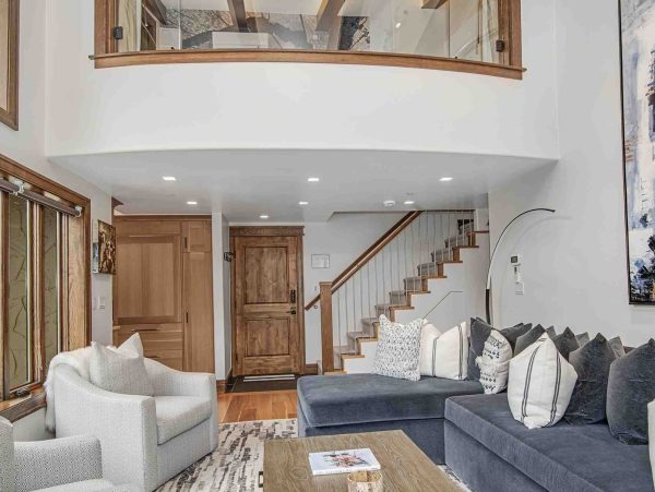 Vail Condo With Mountain Views Near Village Gondola