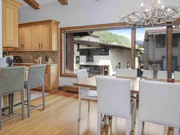 Vail Condo With Mountain Views Near Village Gondola